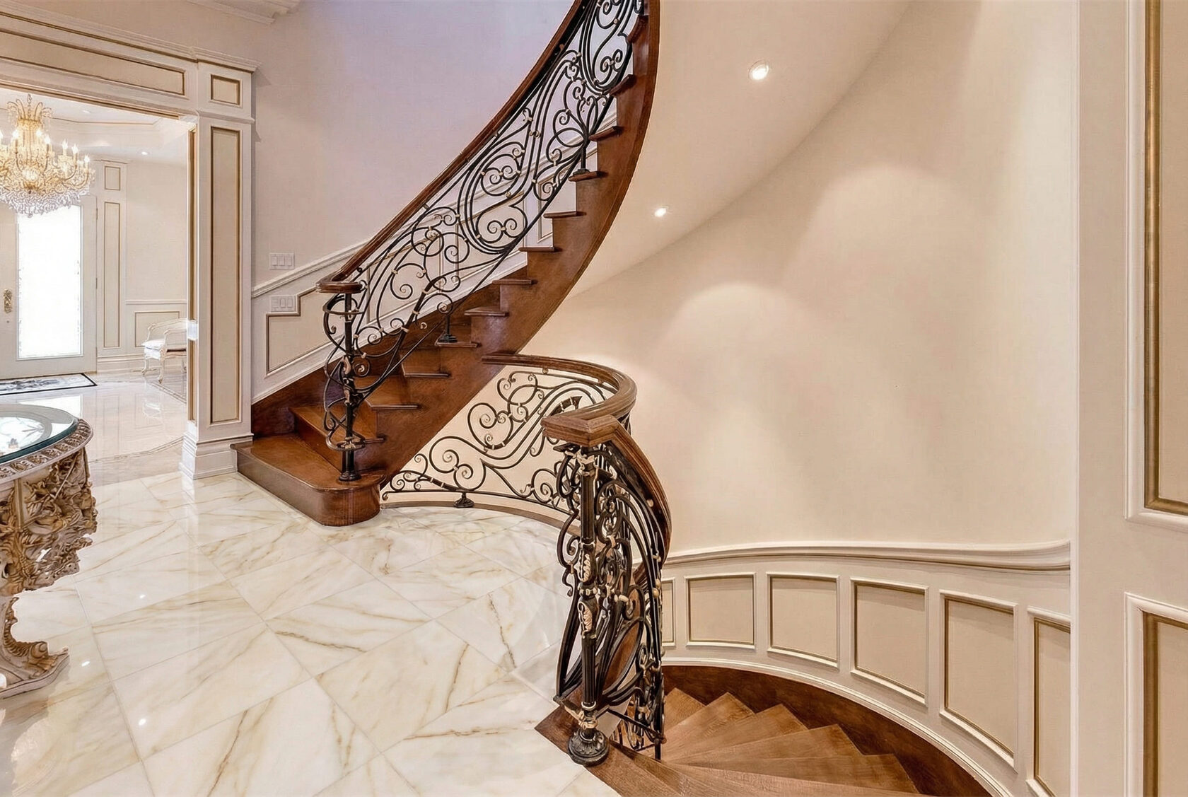 Aurora Estate gallery image 5.2
