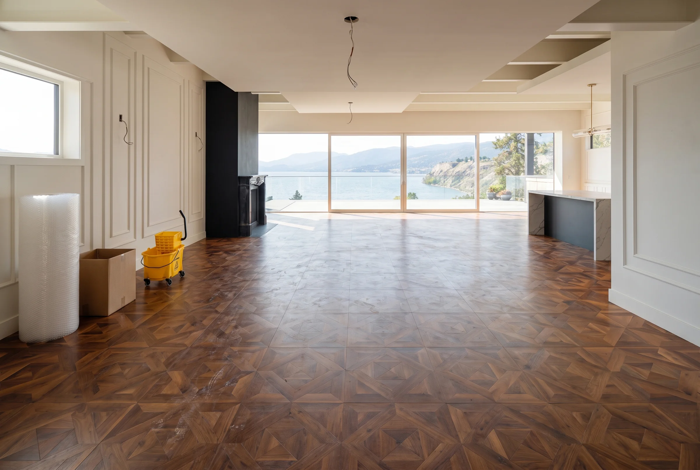 Vancouver interior, image 18